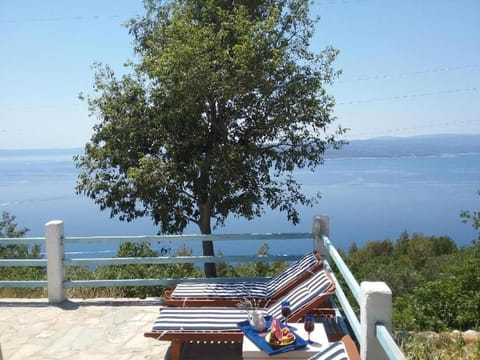 Stone house House in Brela