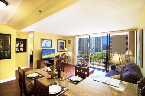 TV and multimedia, Balcony/Terrace, Living room, Dining area