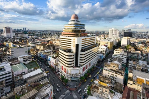 Property building, Location