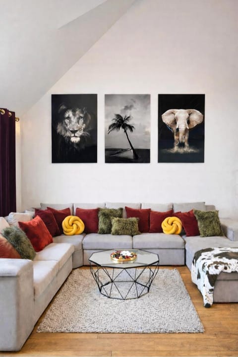 Luxury Loft Duplex Penthouse Of 190m2 & Free Parking ! Apartment in Brussels