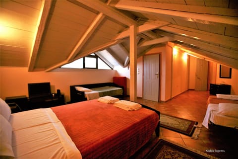 Elikonio Bed and Breakfast in Euboea