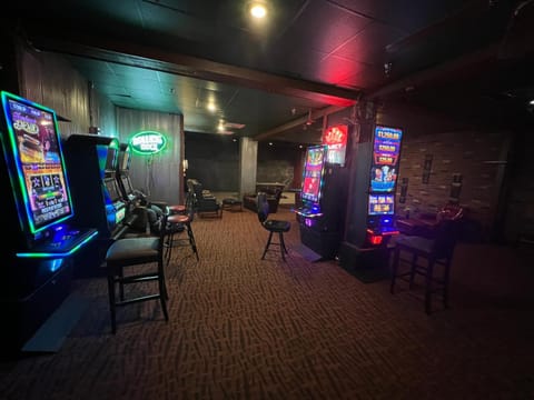 Communal lounge/ TV room, Game Room, Lounge or bar