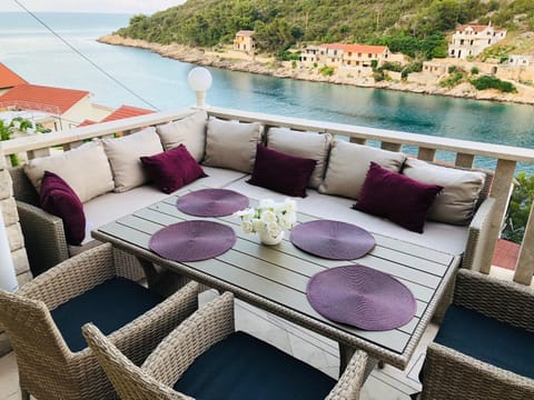 HVAR BEACH VILLA Villa in Dubrovnik-Neretva County