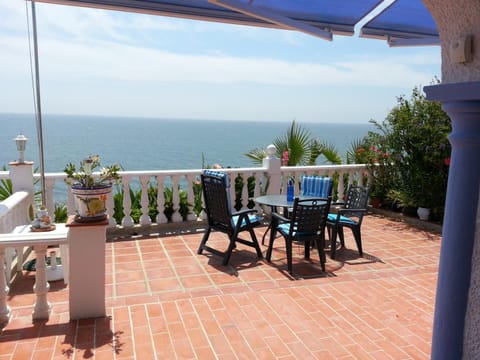 View (from property/room), Balcony/Terrace, Sea view