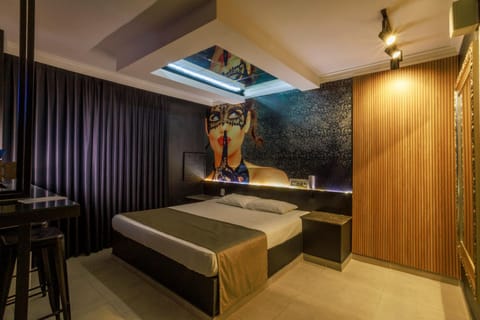 Bed, TV and multimedia, Bedroom, air conditioner