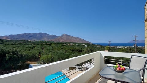 Balcony/Terrace, Pool view, Sea view