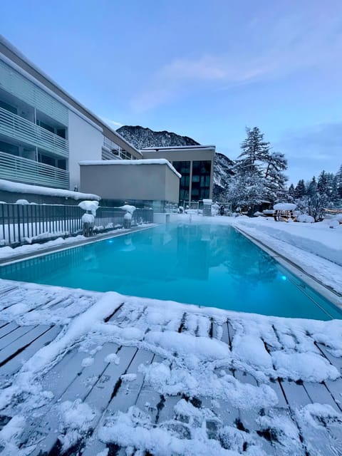 Winter, Swimming pool