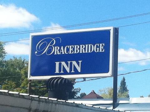 Day, Property logo or sign