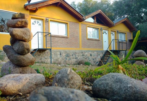 Property building, Spring, Day, Garden, Garden view