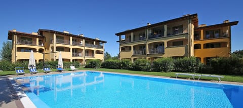 Sirmione, Borgo Rosa, your holiday flat Apartment in Sirmione