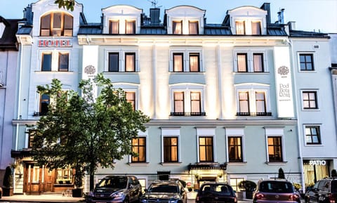 Property building, Off site, Location, Quiet street view, room service
