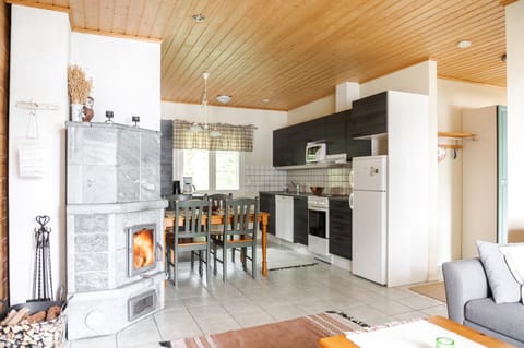 Dining area, flat iron, kitchen