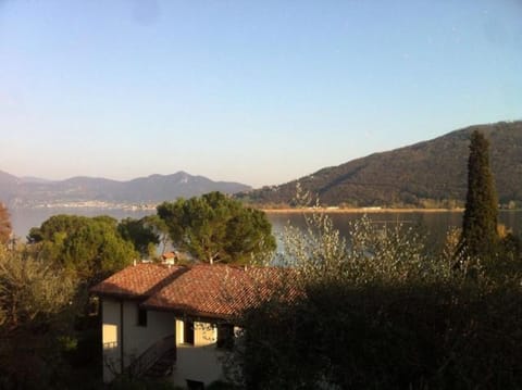 Sarnico Terrazza sul lago di Iseo House in Province of Brescia