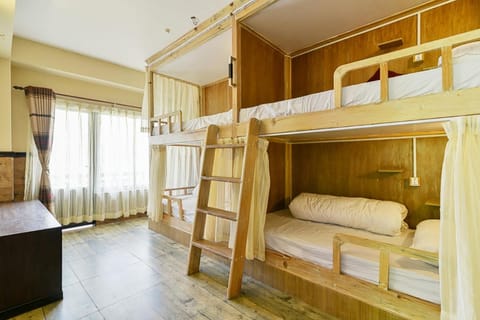 bunk bed