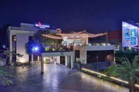 Property building, Night
