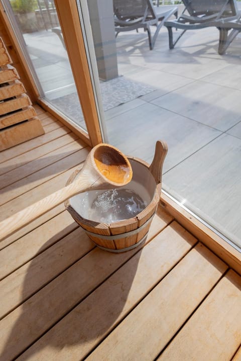 Sauna, Balcony/Terrace