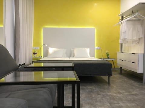 Photo of the whole room, Seating area, Bedroom