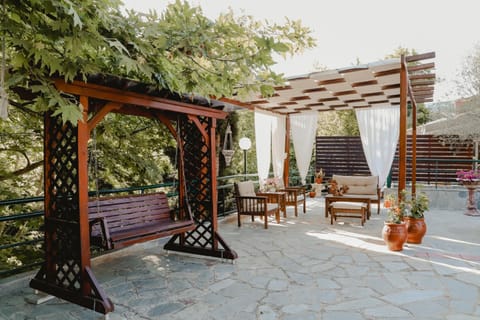 Patio, Day, BBQ facilities, View (from property/room), Balcony/Terrace