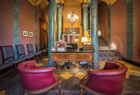 Living room, Lobby or reception