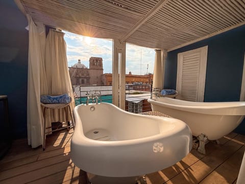 Hot Tub, Spa and wellness centre/facilities
