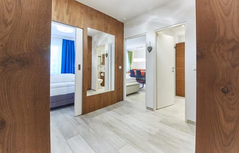 Property building, Photo of the whole room