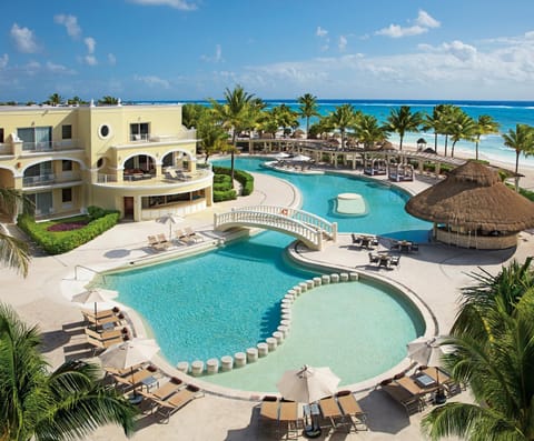Day, Natural landscape, Beach, Pool view, Sea view, Swimming pool, Swimming pool, sunbed