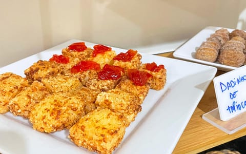 Pousada Larissa - com Gerador de Energia Inn in Paraty