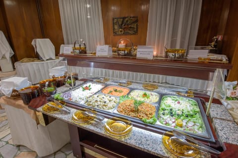 Day, Food and drinks, On site, Food, Dinner