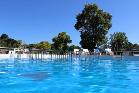 Swimming pool, Swimming pool