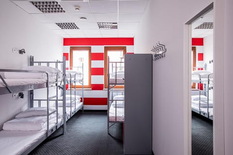 bunk bed