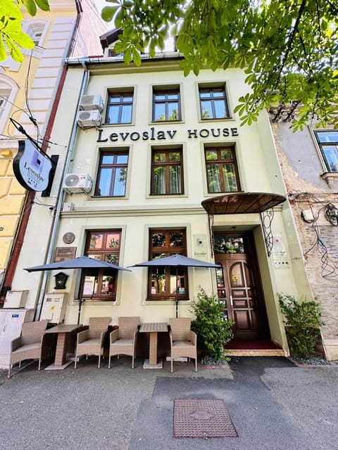 Property building, Facade/entrance, Breakfast