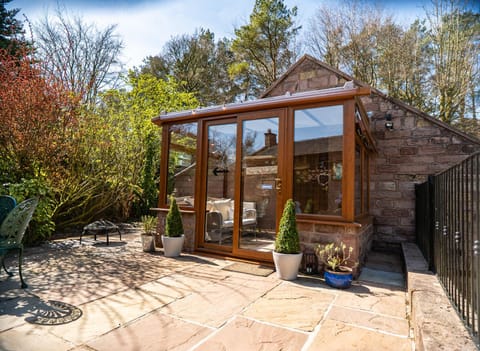 Property building, Day, Garden, Garden view