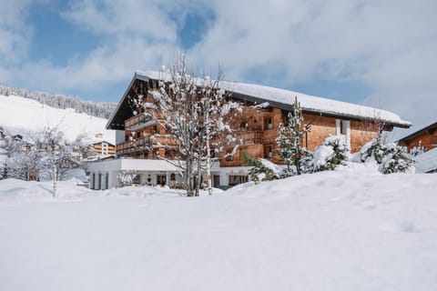 Property building, Winter