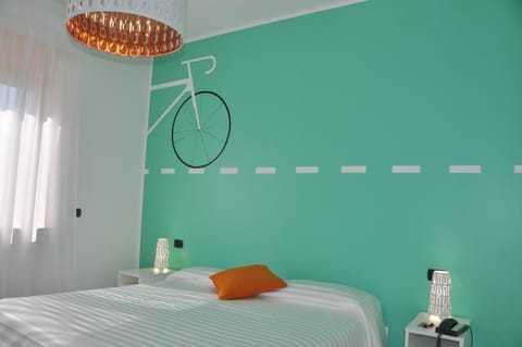 Photo of the whole room, Decorative detail, Bedroom