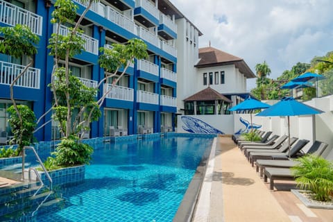 Property building, Swimming pool