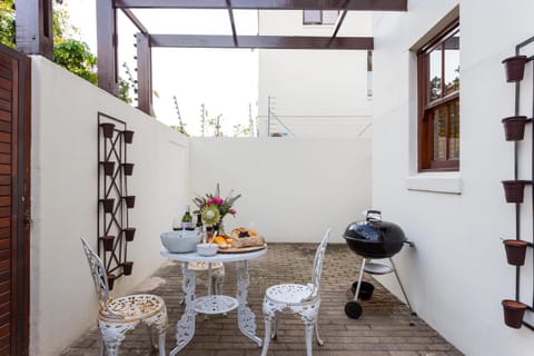 Avemore Mareba Court No 9 - full backup power Apartment in Stellenbosch