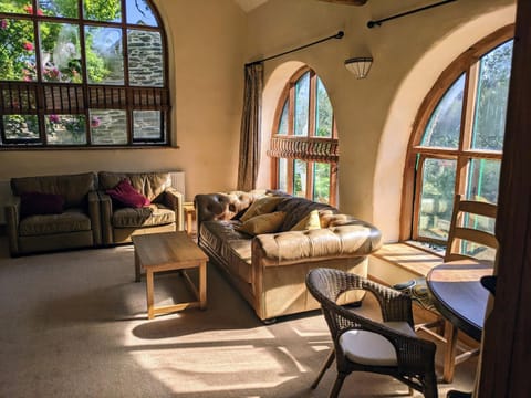 Yr Hen Feudy House in Wales