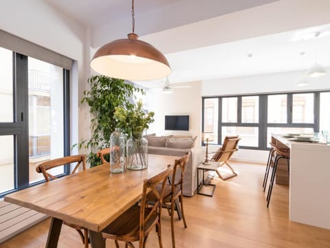 Living room, Seating area, Dining area
