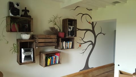 Living room, Decorative detail