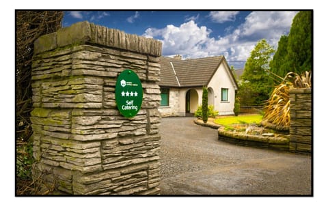 Logo/Certificate/Sign