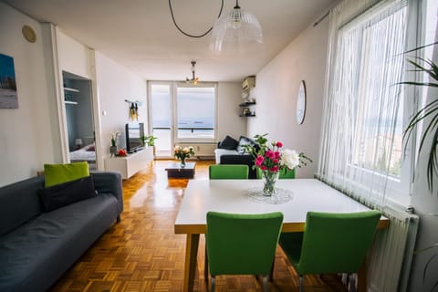 View (from property/room), Living room, Seating area, Dining area