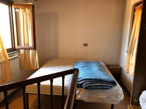 Dante 13 Flat Apartment in Cremona