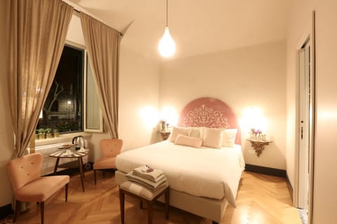 Bed, Photo of the whole room, Bedroom, heating, towels
