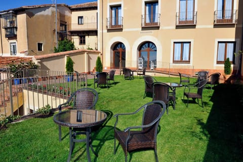 Patio, Garden
