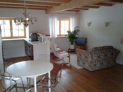 Haus Perlgut - Maraun Alessia Apartment in Grassau