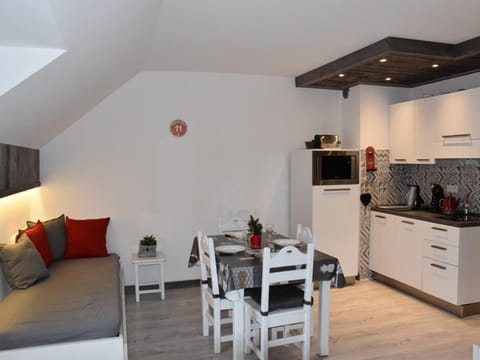 Chaleureux Appartement 2 Pièces au Pied des Pistes avec WIFI à Montgenèvre - FR-1-266-90 Apartment in Montgenèvre