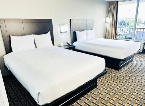 Fiddlers Inn Opryland Hotel in East Nashville