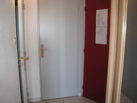 Appartement ensoleillé pour 5 pers, balcon sud, proche remontées et commerces, animaux acceptés - FR-1-405-94 Apartment in Huez