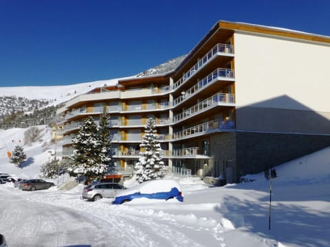 Appartement familial 4 pièces, 9 pers, proche pistes, balcon sud, garage - L'Alpe d'Huez - FR-1-405-100 Apartment in Huez