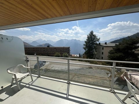 Appartement familial 4 pièces, 9 pers, proche pistes, balcon sud, garage - L'Alpe d'Huez - FR-1-405-100 Apartment in Huez
